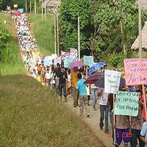 Movilizaciones de indígenas awajún en Bagua (Alto Amazonas), del 10 de mayo. (Foto: Aidesep)